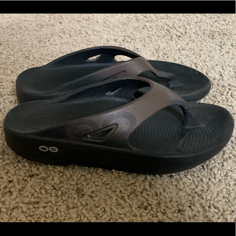 Oofos